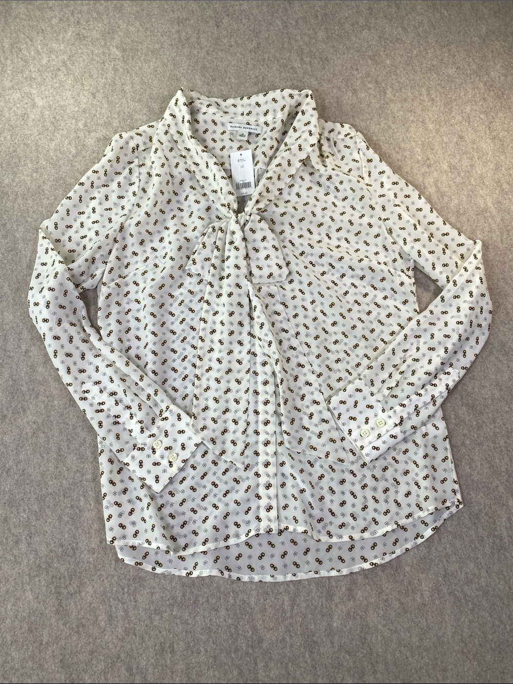 NWT Banana Republic 100% Silk‎ Tie-Neck Blouse with Black & Gold Print Size 10